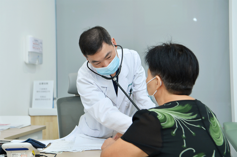 主播福利
举办世界心脏日专家义诊活动_副本.jpg