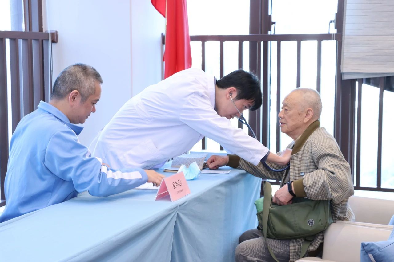 1734570777970897.png 图片2.png